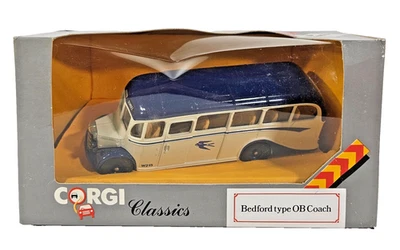 Corgi Classics Model C949/3 1:50 Bedford Type OB Coach - Alexander Swift Dundee — 第 1/4 张图片