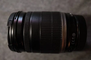 Canon 18-200mm F3.5-5.6 IS EF-S Wide Angle Zoom Lens - Picture 1 of 3