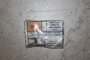 DR-26 Corvette Door Panel Screws - Picture 1 of 1