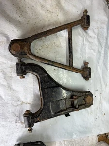 95-05 Yamaha Wolverine 350 4x4 LEFT Upper And Lower Control Arm Used W/ Bolts - Picture 1 of 6