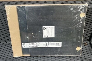 IKEA KALLAX Regaleinsatz mit Tür Hochglanz Schubladen Lochwand 602.781.70 - Bild 1 von 3
