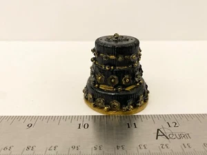Miniature Dollhouse Cake - Picture 1 of 10