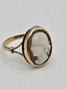 Vintage Art Deco Style 10k Yellow Gold Carved Cameo Petite Ring Size 5 - Picture 1 of 9