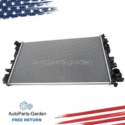 Radiador sin enfriador de aceite 2019-2024 para Ram 2500/3500 6,7 L 68322491AA Foto 1 de 4