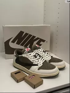 Taglia UK 9,5 - Travis Scott x Air Jordan 1 Retro OG SP Low Reverse Olive / Medium - Foto 1 di 5