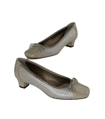 Vaneli 女式 Patten 皮革双色沙色 6 码中号懒人鞋高跟鞋 — 第 1/4 张图片