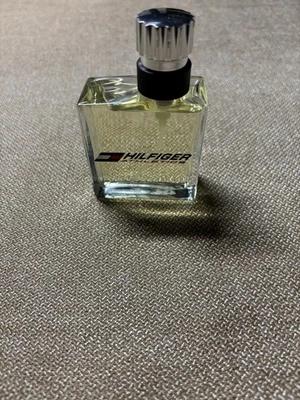 Nuevo Vintage Tommy Hilfiger ATHLETICS Spray Colonia 1.7 Fl OZ Sin Caja Foto 1 de 4