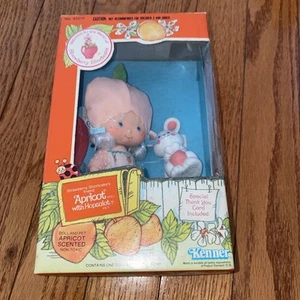Vintage Kenner Strawberry Shortcake Friend Doll, Apricot w Hopsalot #43370 - Picture 1 of 6