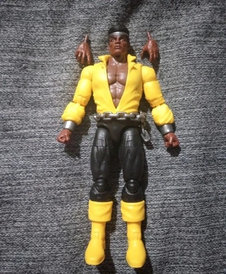 Boneco MARVEL LEGENDS POWER MAN LUKE CAGE 6" MINDLESS ONE BAF SERIES AVENGERS - Imagem 1 de 3