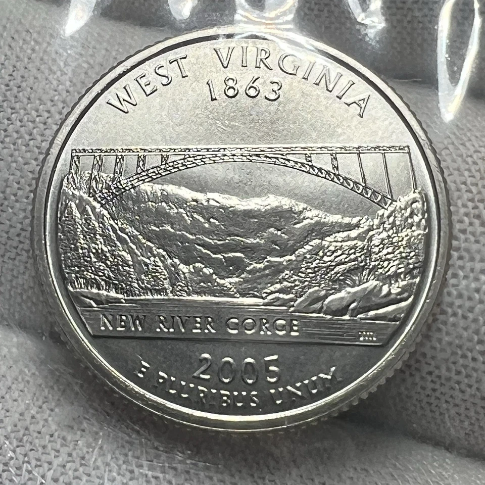 2005-P&D West Virginia 25c Satin BU Mint Cello receive both coins pictured #3041 - Image 1 of 4