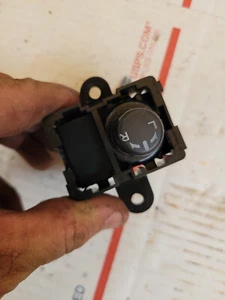 2004 Infiniti G35 SEDAN MIRROR SWITCH ASSEMBLY - Picture 1 of 2
