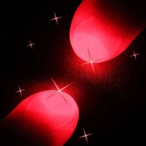 1 paio di trucchi pollice da illuminazione super luminosi per apparire luce da vicino strumento divertente - Foto 1 di 12