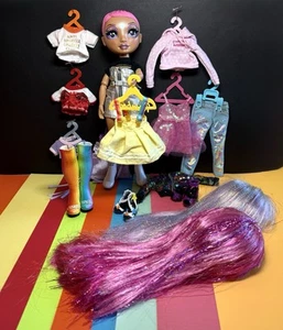 MGA Rainbow High Avery Styles Fashion Studio Doll Playset 300+ Looks - Picture 1 of 1