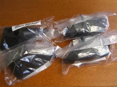 Juego de soportes de señal de giro genuino Kawasaki GPZ900R 23051-1174 nuevo sin usar Foto 1 de 4