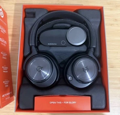 SteelSeries Arctis Nova Pro Wired Gaming Headset | Warranty | FOR PS5 PS4 PC - Image 1 of 2