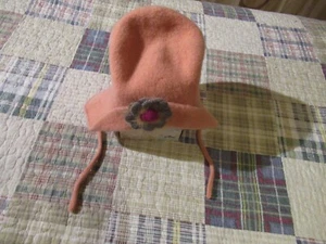 NEW GIRLS HOMEMADE CASHMERE BLEND ADORABLE HAT!!! SIZE ABOUT 2-4Y - Picture 1 of 2