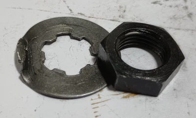 Suzuki clutch nut TS90 TC90 TS100 TC100 CS50 RM50 RM80 RM125 DS80 DS100 DS125 - Image 1 of 3