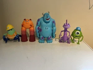 Lote de figuras de juguete Monsters Inc Talking Sully & Mike Plus Randall Val & Katherine - Imagen 1 de 17