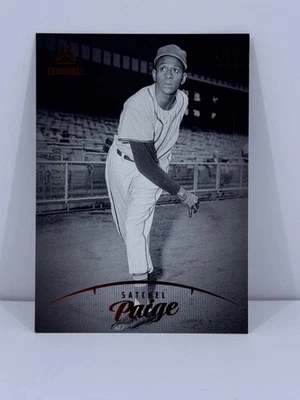 2023 CHRONICLES LUMINANCE SATCHEL PAIGE  RED /100 - Image 1 of 2
