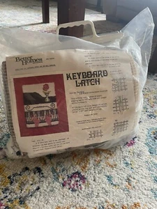 Vintage Better Homes And Gardens Keyboard Latch Hook Kit Piano Rug Wall Hanging