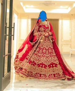 RED BRIDAL LEHNGA PAKISTANI - Picture 1 of 4