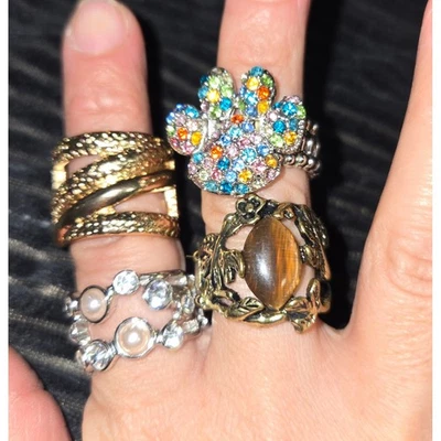 Conjunto de joyería de moda de anillos surtidos para mujer varios estilos Foto 1 de 4