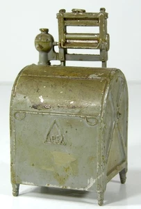 1920 APEX WRINGER WASHING MACHINE FORM ADVERTISING FIGURAL STILL BANK DIECAST - Picture 1 of 7