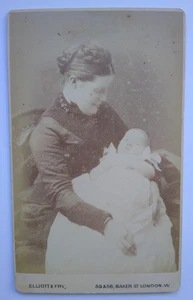CDV Mother & Baby Named Mrs Macdonald 1880 by Elliott & Fry, London - Picture 1 of 2