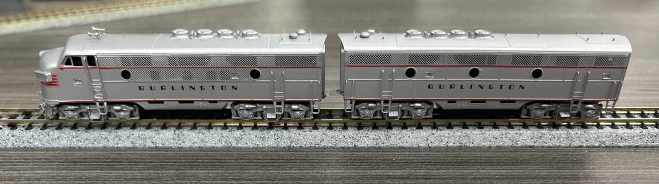 Hallmark Models N Brass EMD F3 Phase II A&B Locomotive Set CB&Q LNIB! - Image 1 of 4