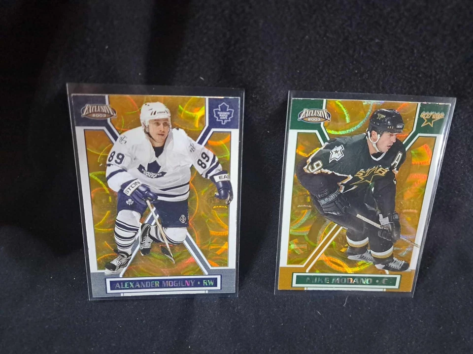 2002-03 Pacific Exclusive Gold lot #57 Mike Modano & #161 Alexander Mogilny - Image 1 of 2