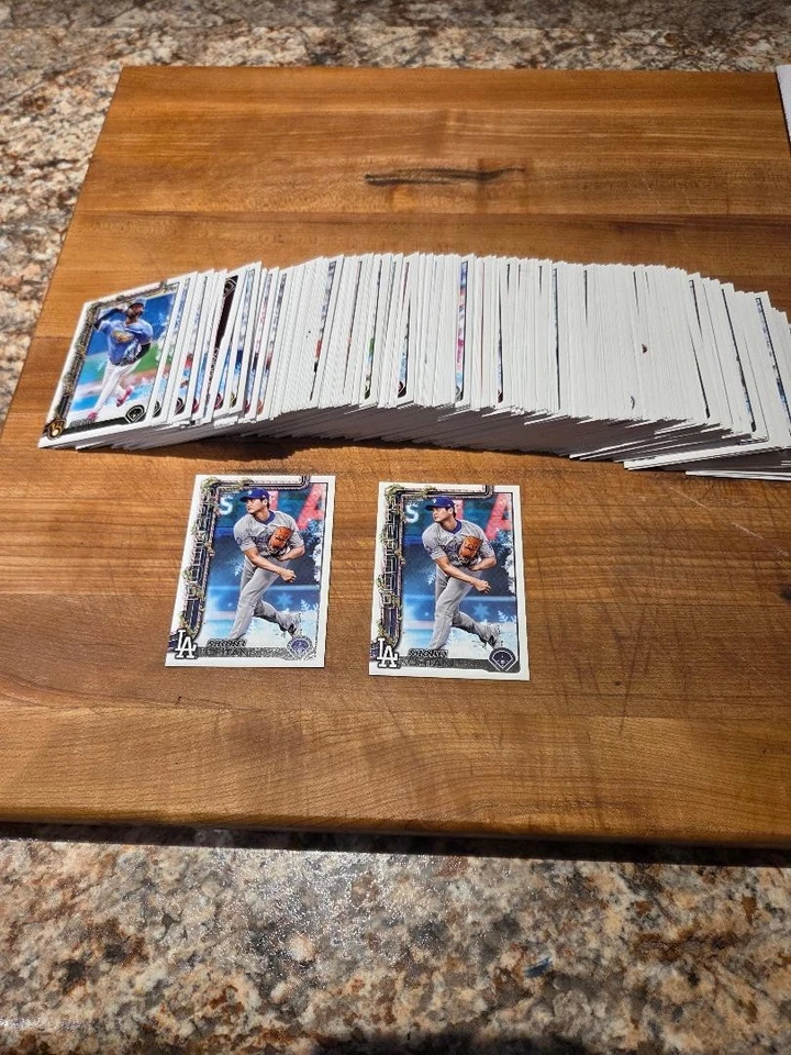 Праздничные бейсбольные одиночные игры 2025 Topps полный набор на выбор H1-H200 бесплатная доставка - Изображение 1 из 1