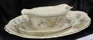 Syracuse Briarcliff Group of 14 In Platter & Gravy Boat with Attached Underplate - Picture 1 of 11