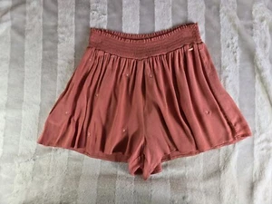 Victorias Secret PINK Smocked Embroidered Flowers Peach Coral Shorts Size M - Picture 1 of 12