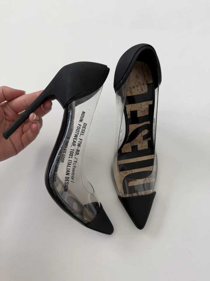 Zapatos de salón Diesel transparentes de PVC con punta negra talla EU 37 / US 6,5 usados Foto 1 de 4