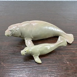 AAA Manatee And Calf Ocean Water Sea Animal Figure Nature Wild Life - Picture 1 of 5