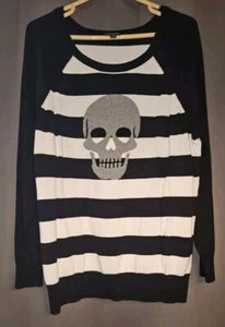 Torrid gestreifter schwarz-weißer Totenkopf-Pullover, Größe 1 - Bild 1 von 5