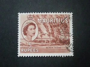 Mauritius QEII 1954 5r rotbraun SG305 FU - Bild 1 von 2