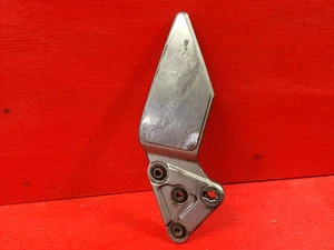 Suzuki GSF600 GSF 600 Bandit früher linker Fußrastenaufhänger - Bild 1 von 3