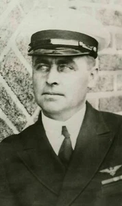 Vintage Photographs KEYSTONE - Aviator Harold June - Antarctic Expedition c 1946 - Picture 1 of 8
