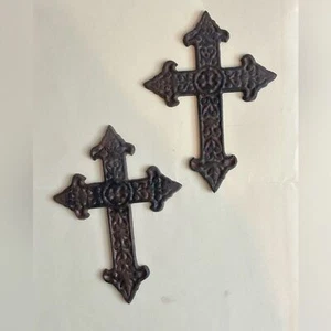 Cast Iron Small Crosses For Crafts Or Decor! All Have Varying Degree Of Rust - Picture 1 of 2