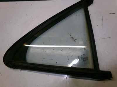 Quarto de vidro traseiro direito 2207300220 00-06 Mercedes Benz W220 S430 S500 - Imagem 1 de 4