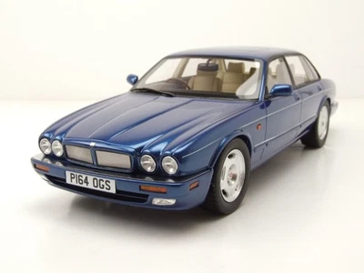Jaguar XJR X300 RHD 1995 Blu Scuro Modellino 1:18 Cult Scale Models - Immagine 1 di 4