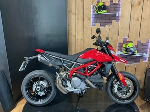 Ducati Hypermotard 950 2020 on a 70 Plate Loaded with Extras! Carbon! TERMIGNONI - Picture 1 of 19