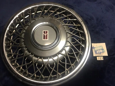 One 原装 Olds 88 Oldsmobile Royale 线辐轮毂盖 1992 1993 1994 1995 — 第 1/4 张图片