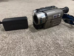 Sony CCD-TRV43 Handycam Camcorder 8mm HEADS CLEANED! TESTED! Transfer Video Cam - Picture 1 of 11