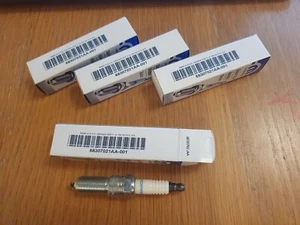 SPARK PLUG SET GENUINE MOPAR JEEP CHRYSLER DODGE 2.4L PETROL ENGINE 68307021AA - Picture 1 of 1