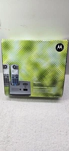 Motorola SD7561-2 5.8GHz Single-Line Cordless Telephone System w/ 2 phones NEW - Photo 1/3