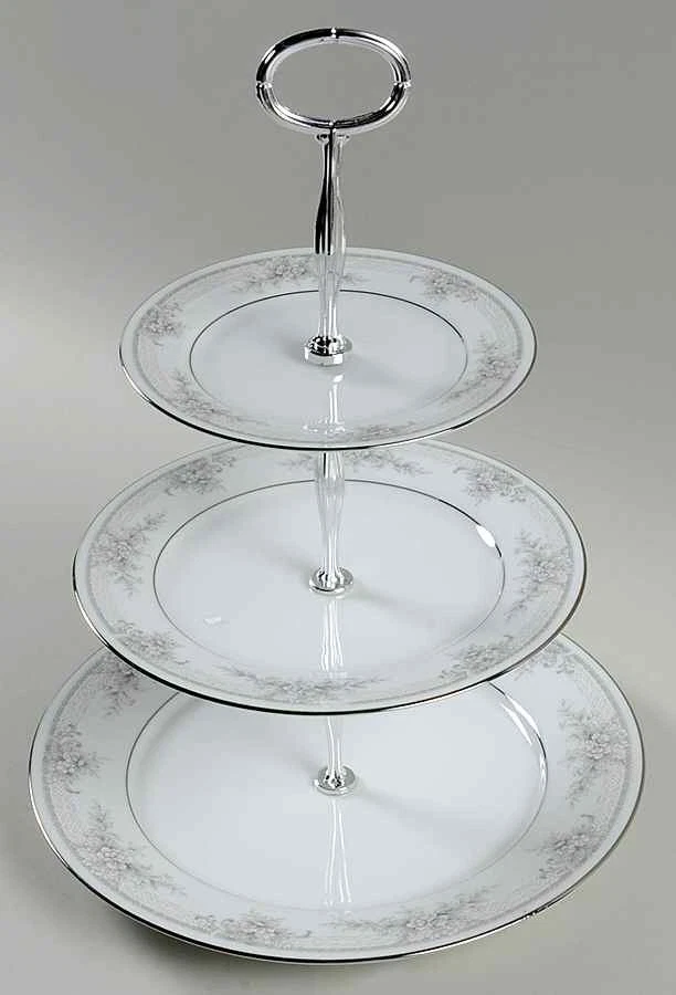 Bandeja para servir Noritake Sweet Leilani 13 7/8"-14 1/4" 3 niveles HC 2622161 Foto 1 de 1