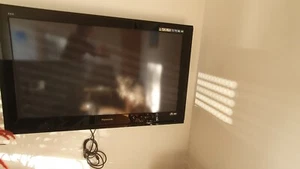 Panasonic TH-50PZ700E 50 Zoll Plasma TV voll funktionsfähig nur Abholung - Bild 1 von 1