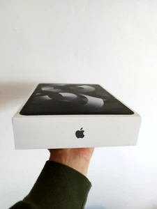 iPad Air (5th Generation) Wi-Fi 64 GB Model A2588 2022 - Empty Box Only STICKERS - Photo 1/7